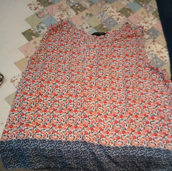 Tank top - Picture 2 of 2